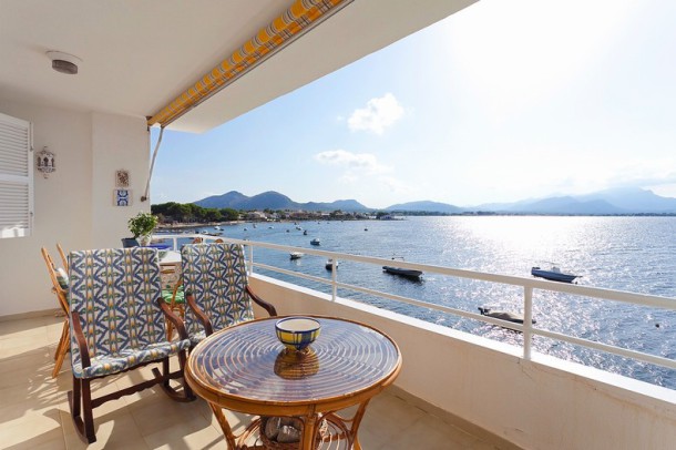 Penthouse apartment for sale on the seafront in Barcares, Alcudia